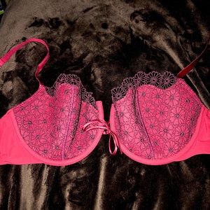 Victoias secret ‘push-up without padding’ lacy bra